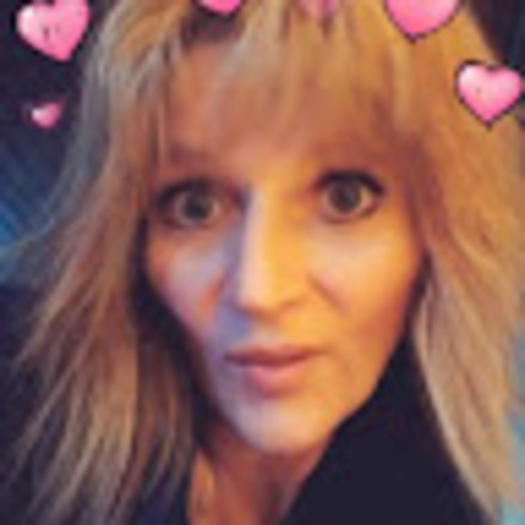 Meet your Posher, Theresa - Picture 1 of 1